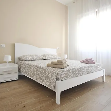 Relax-comfort-home Center アパート *
