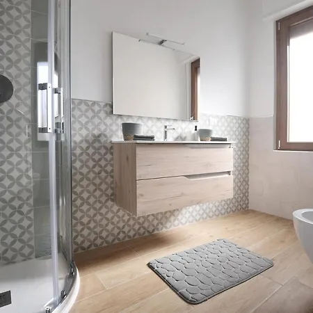 Relax-comfort-home Center Apartment